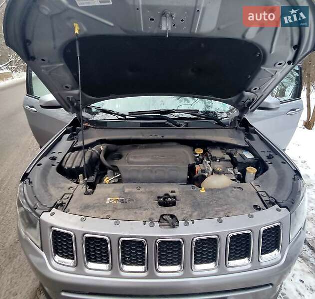 Позашляховик / Кросовер Jeep Compass 2017 в Києві фото 25 Позашляховик / Кросовер Jeep Compass 2017 в Києві
