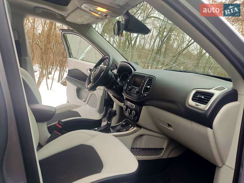 Позашляховик / Кросовер Jeep Compass 2017 в Києві фото 26 Позашляховик / Кросовер Jeep Compass 2017 в Києві