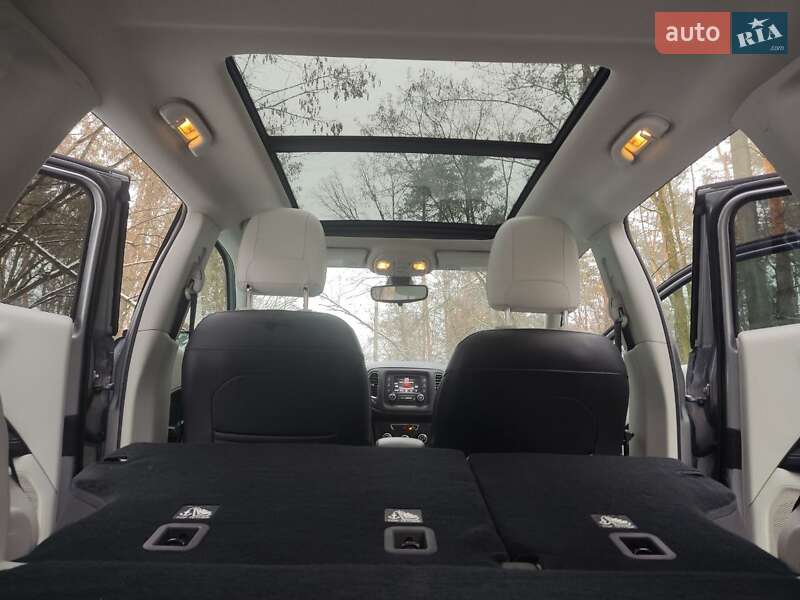 Позашляховик / Кросовер Jeep Compass 2017 в Києві фото 54 Позашляховик / Кросовер Jeep Compass 2017 в Києві