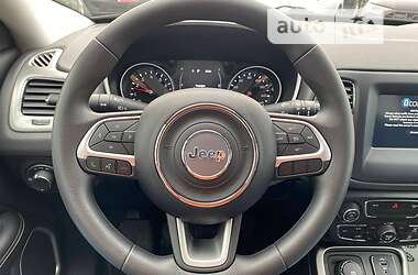 Внедорожник / Кроссовер Jeep Compass 2020 в 