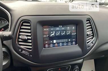 Внедорожник / Кроссовер Jeep Compass 2020 в 