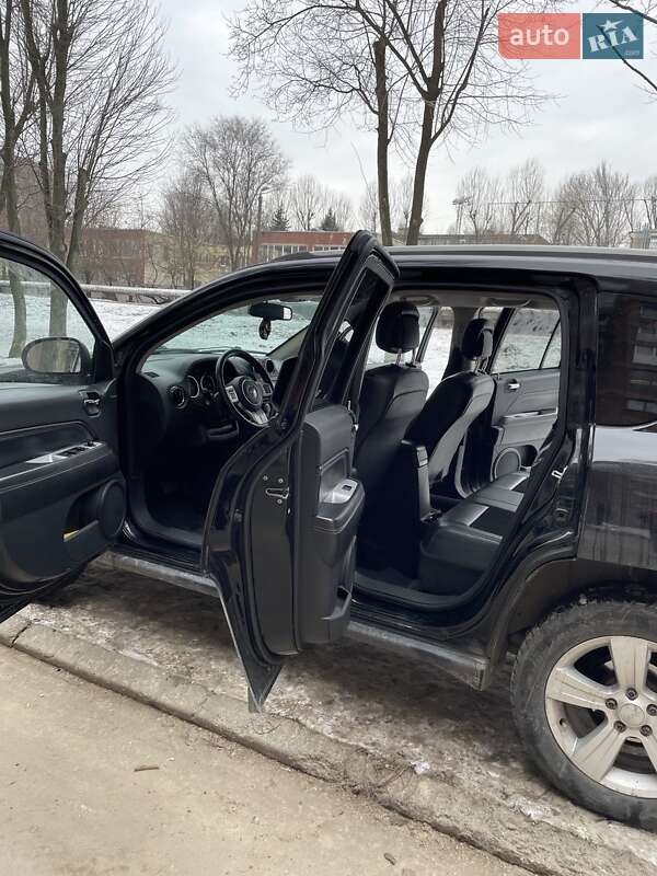 Внедорожник / Кроссовер Jeep Compass 2016 в Днепре