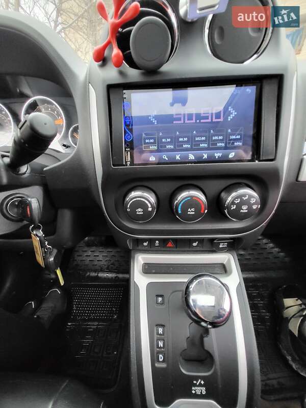 Внедорожник / Кроссовер Jeep Compass 2014 в Виннице