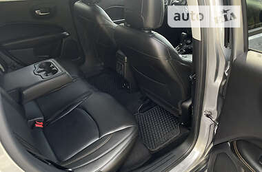 Внедорожник / Кроссовер Jeep Compass 2017 в 