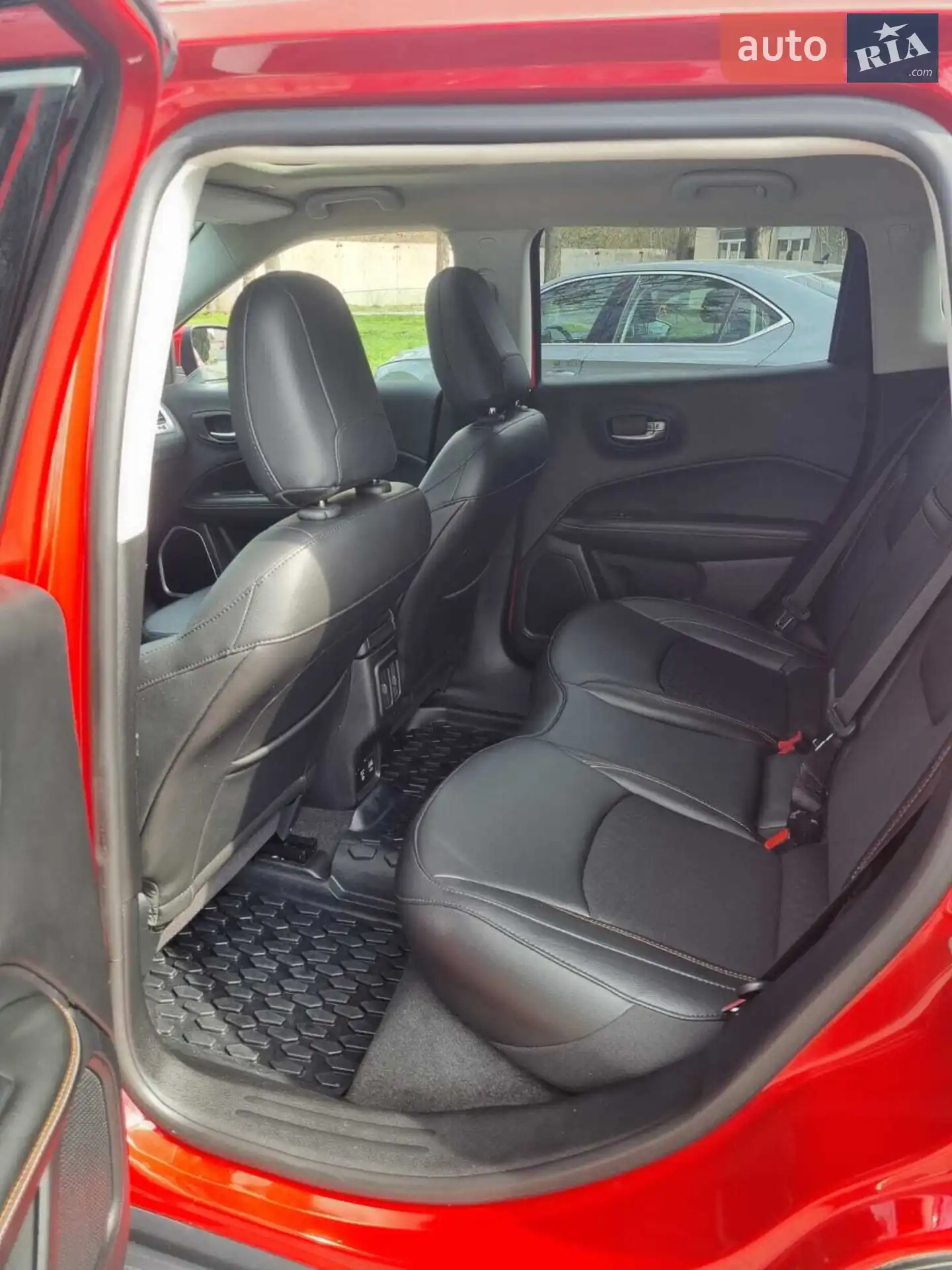2019 Jeep Compass - мініатюра 17