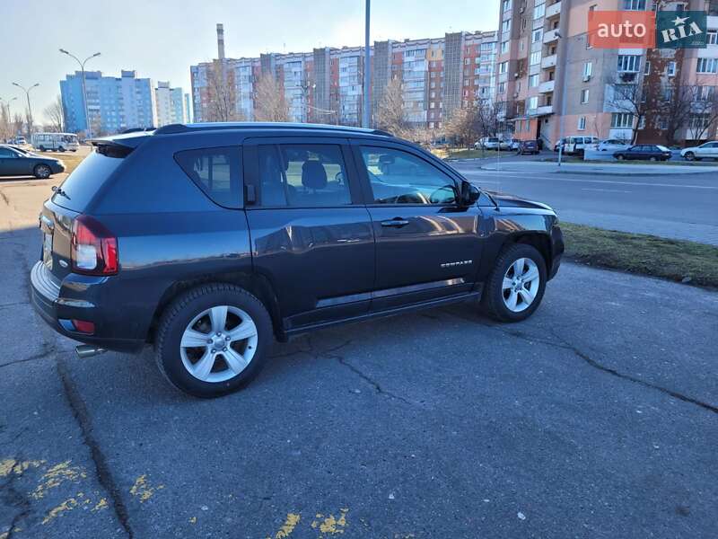 Внедорожник / Кроссовер Jeep Compass 2013 в Черкассах