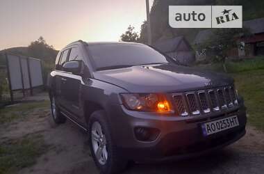 Внедорожник / Кроссовер Jeep Compass 2013 в Хусте