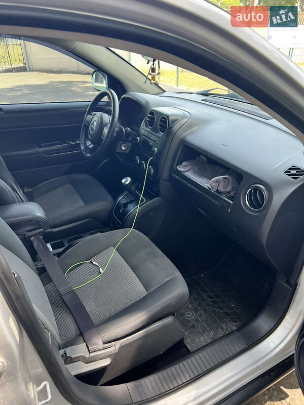 Внедорожник / Кроссовер Jeep Compass 2013 в Теплике