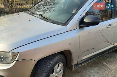 Внедорожник / Кроссовер Jeep Compass 2011 в Первомайске