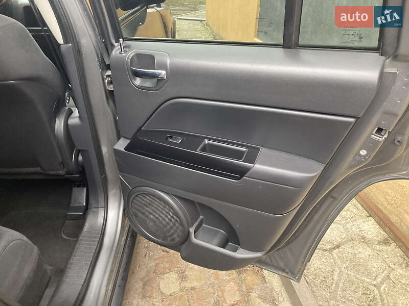 Позашляховик / Кросовер Jeep Compass 2011 в Луцьку