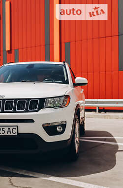 Позашляховик / Кросовер Jeep Compass 2017 в Києві фото 11 Позашляховик / Кросовер Jeep Compass 2017 в Києві