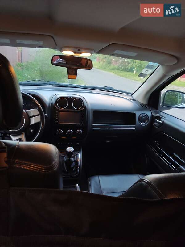 Позашляховик / Кросовер Jeep Compass 2011 в Смілі фото 10 Позашляховик / Кросовер Jeep Compass 2011 в Смілі