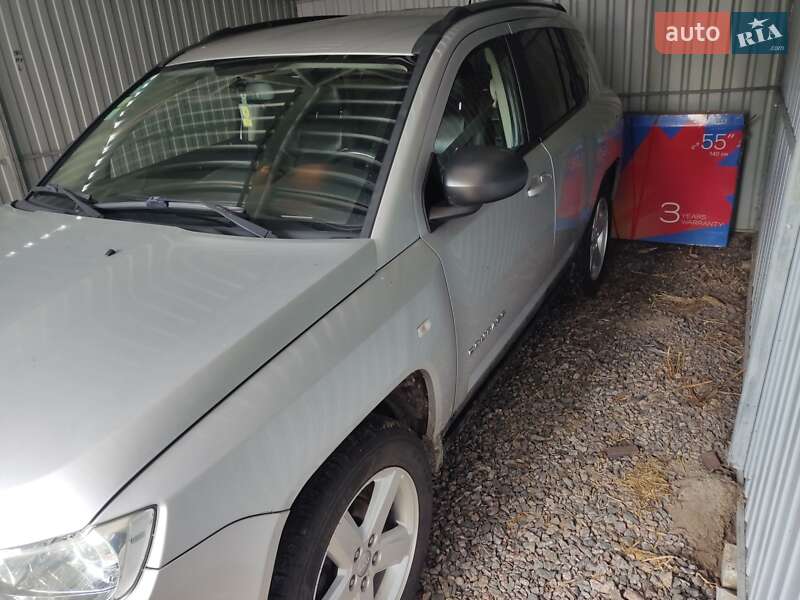 Позашляховик / Кросовер Jeep Compass 2011 в Смілі фото 19 Позашляховик / Кросовер Jeep Compass 2011 в Смілі