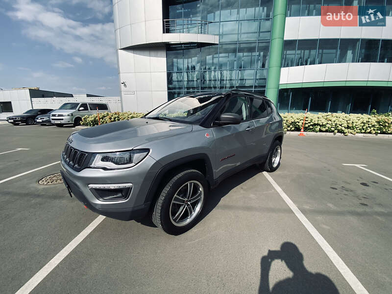 Внедорожник / Кроссовер Jeep Compass 2018 в Киеве