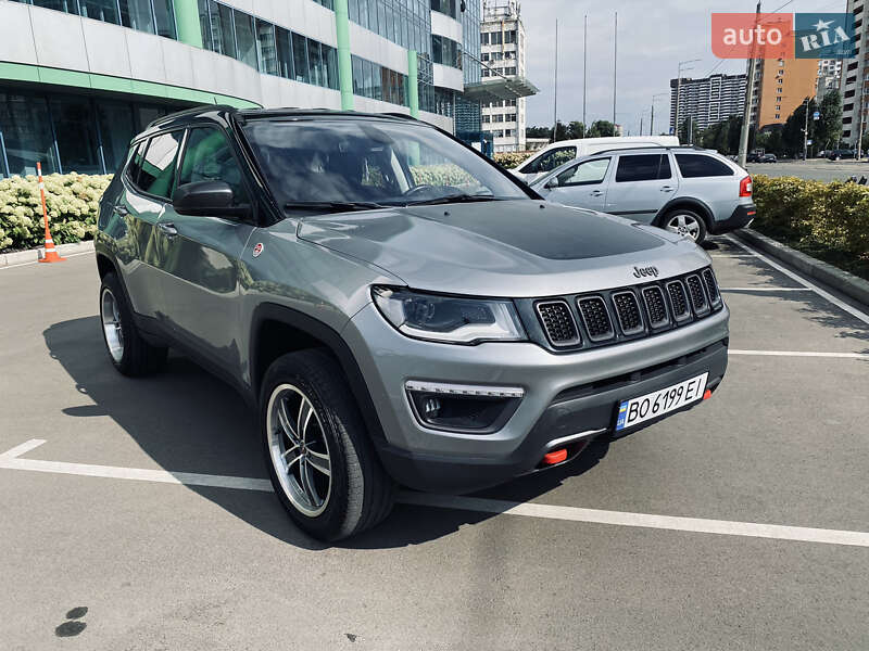 Внедорожник / Кроссовер Jeep Compass 2018 в Киеве
