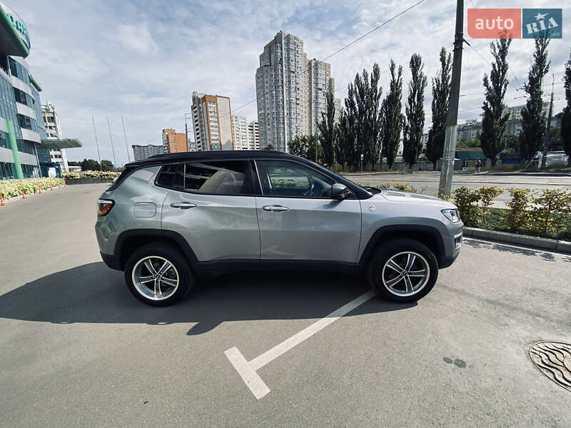 Внедорожник / Кроссовер Jeep Compass 2018 в Киеве