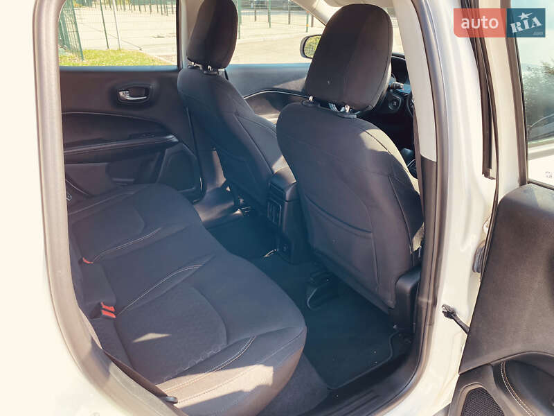Внедорожник / Кроссовер Jeep Compass 2017 в Ивано-Франковске фото 21 Внедорожник / Кроссовер Jeep Compass 2017 в Ивано-Франковске