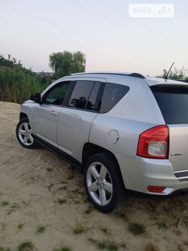 Внедорожник / Кроссовер Jeep Compass 2011 в Козельщине