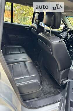 Внедорожник / Кроссовер Jeep Compass 2011 в 