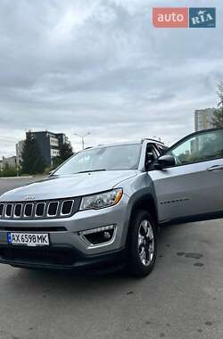 Внедорожник / Кроссовер Jeep Compass 2017 в Харькове