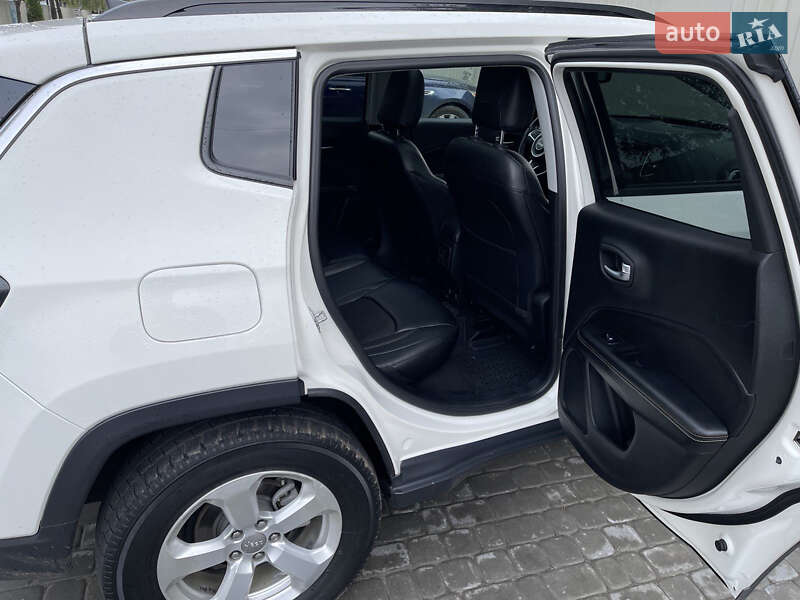 Внедорожник / Кроссовер Jeep Compass 2017 в Кременчуге