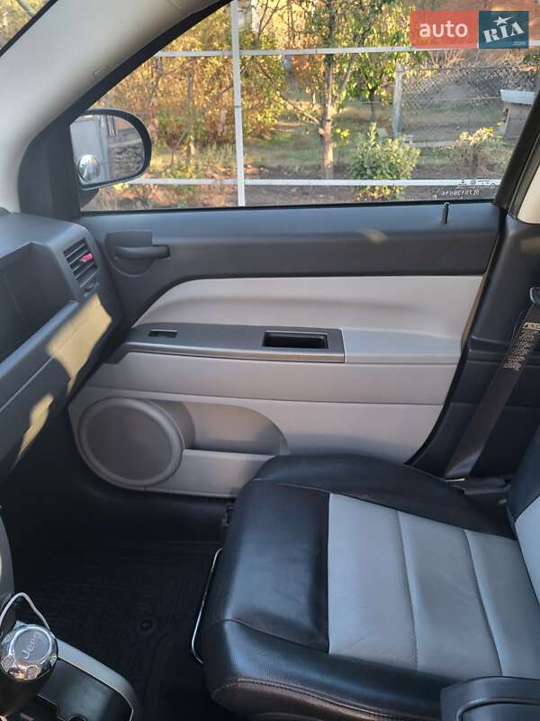 Внедорожник / Кроссовер Jeep Compass 2007 в Ямполе