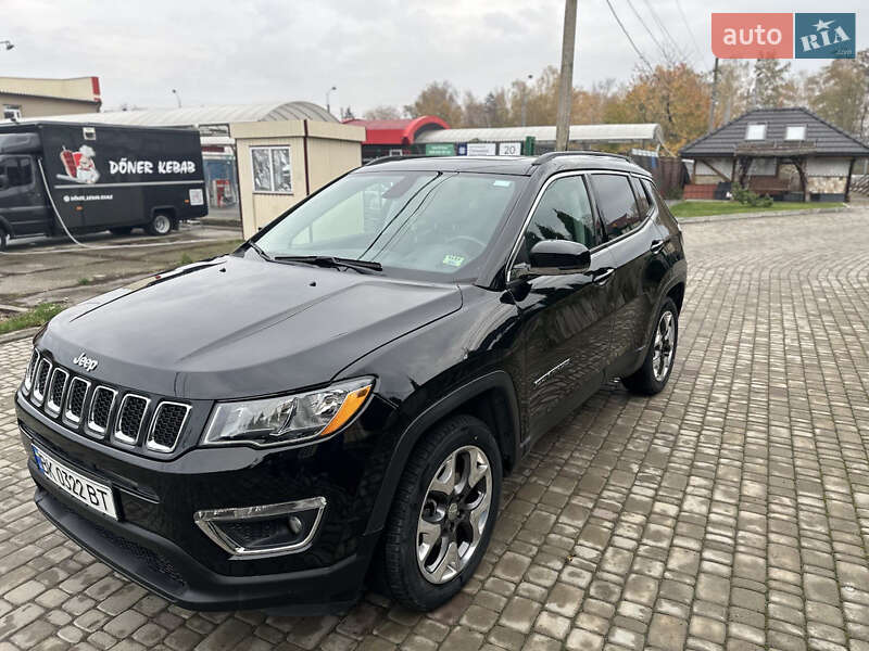 Внедорожник / Кроссовер Jeep Compass 2017 в Ровно