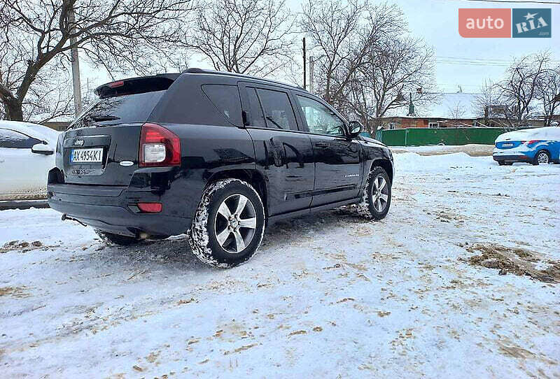 Внедорожник / Кроссовер Jeep Compass 2016 в Киеве