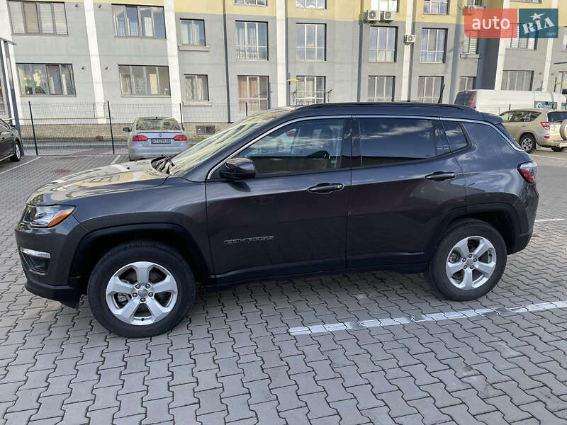 Внедорожник / Кроссовер Jeep Compass 2019 в 
