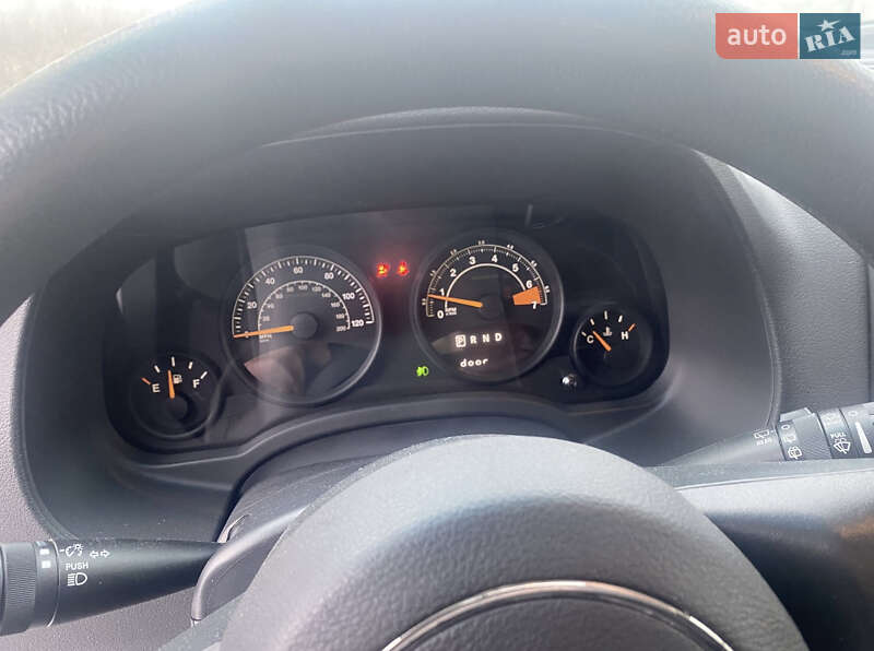 Внедорожник / Кроссовер Jeep Compass 2013 в Харькове