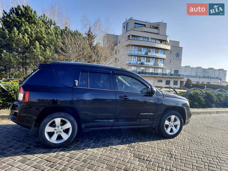Позашляховик / Кросовер Jeep Compass 2013 в Южному