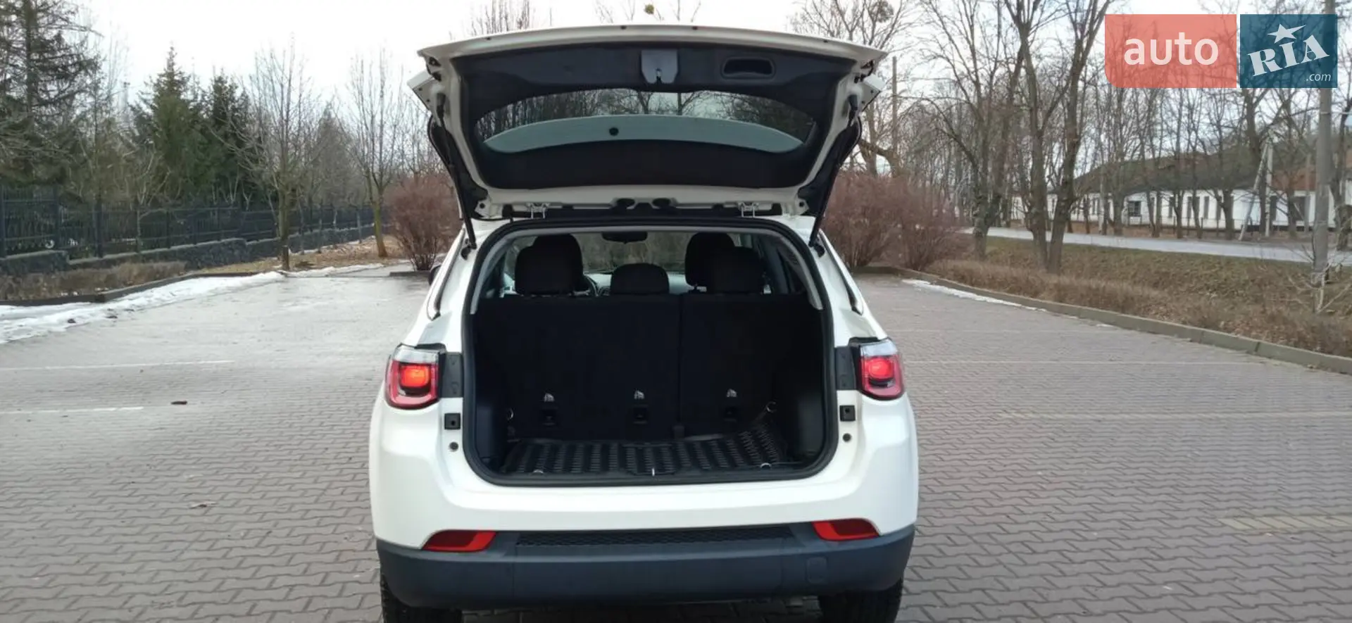 2019 Jeep Compass - мініатюра 9