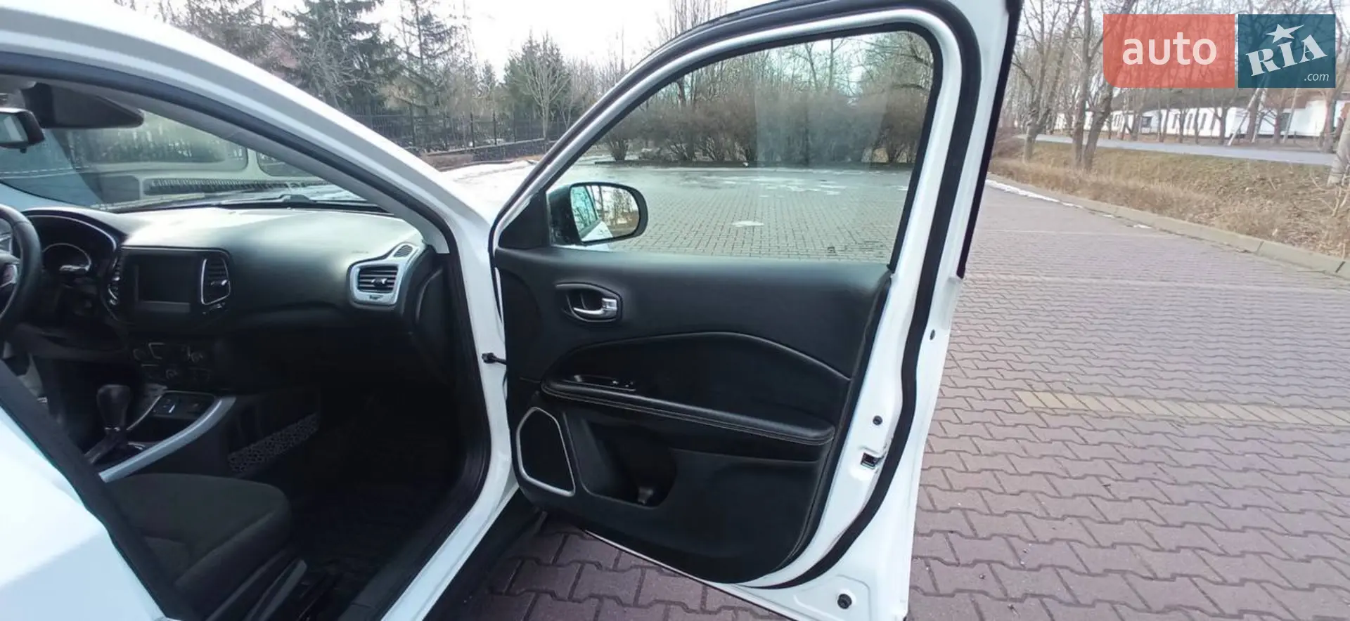 2019 Jeep Compass - мініатюра 18
