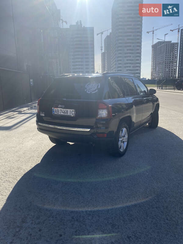 Внедорожник / Кроссовер Jeep Compass 2013 в Хмельнике
