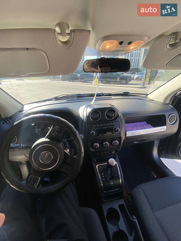 Позашляховик / Кросовер Jeep Compass 2013 в Хмільнику