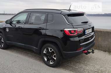 Внедорожник / Кроссовер Jeep Compass 2017 в Киеве