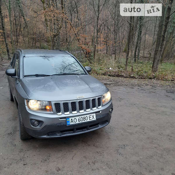 Внедорожник / Кроссовер Jeep Compass 2013 в Мукачево