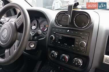 Внедорожник / Кроссовер Jeep Compass 2014 в Харькове