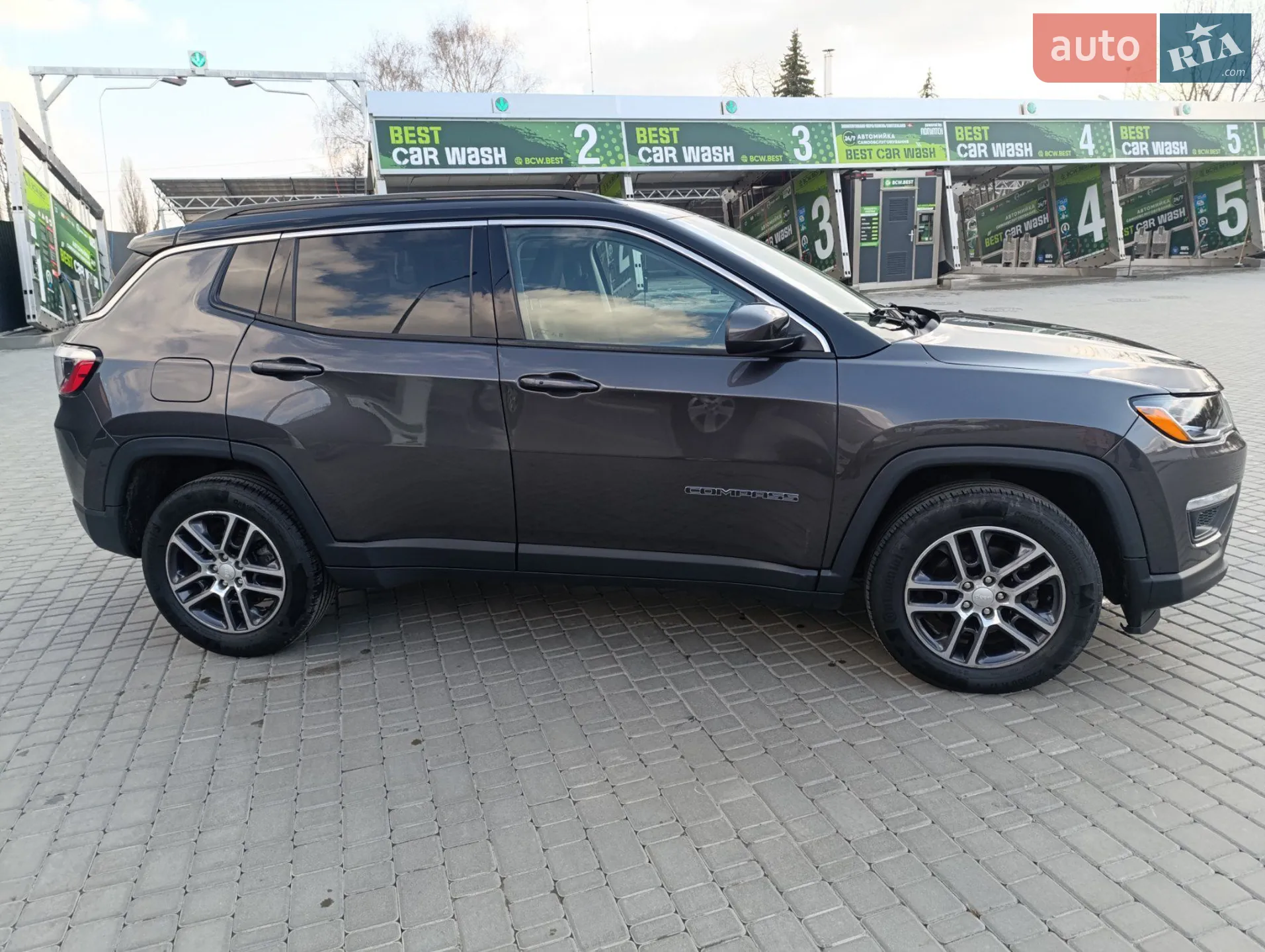 2017 Jeep Compass - мініатюра 8