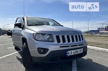 Внедорожник / Кроссовер Jeep Compass 2014 в Киеве