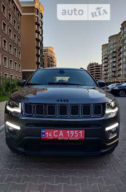 Внедорожник / Кроссовер Jeep Compass 2022 в Киеве
