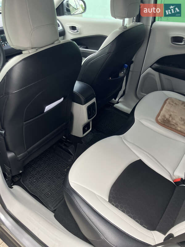 Позашляховик / Кросовер Jeep Compass 2020 в Дніпрі