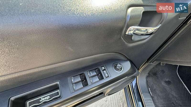 Позашляховик / Кросовер Jeep Compass 2013 в Кам'янському