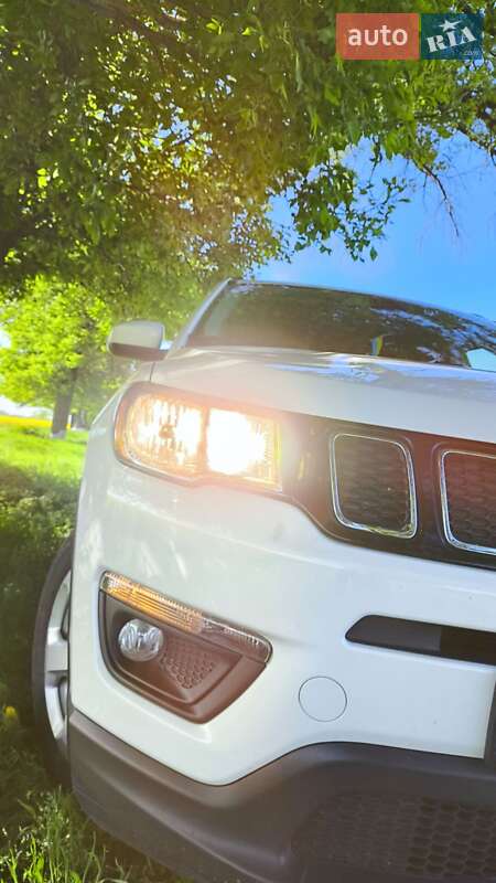 Позашляховик / Кросовер Jeep Compass 2017 в Черкасах