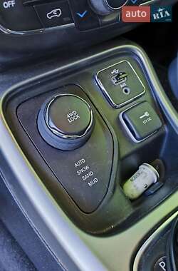 Внедорожник / Кроссовер Jeep Compass 2017 в 