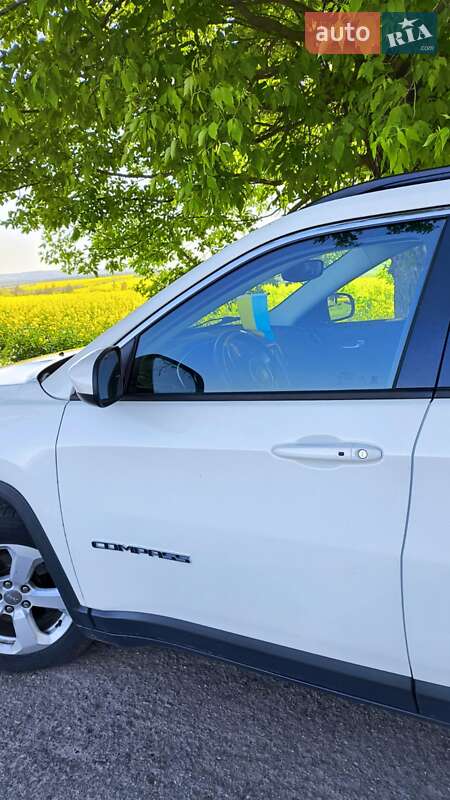 Позашляховик / Кросовер Jeep Compass 2017 в Черкасах