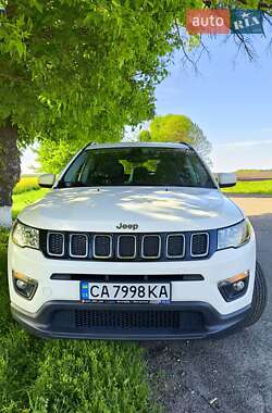 Внедорожник / Кроссовер Jeep Compass 2017 в 