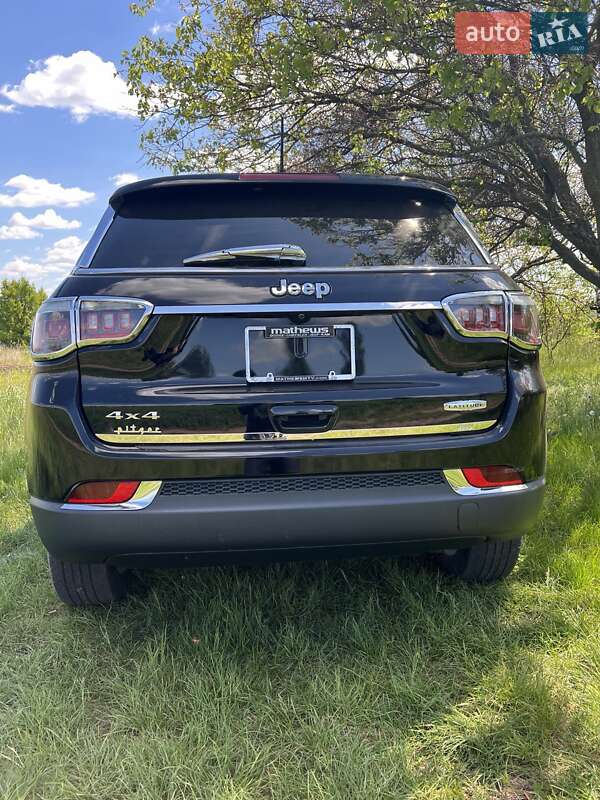 Внедорожник / Кроссовер Jeep Compass 2017 в Кагарлыке