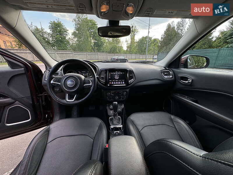 Внедорожник / Кроссовер Jeep Compass 2020 в Киеве