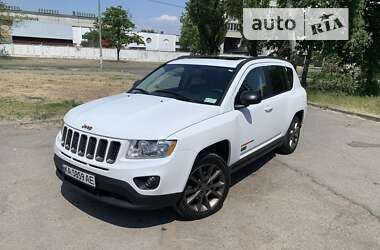 Внедорожник / Кроссовер Jeep Compass 2016 в Киеве